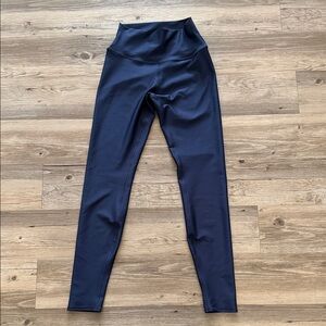 ALO BRAND NEW navy leggings.